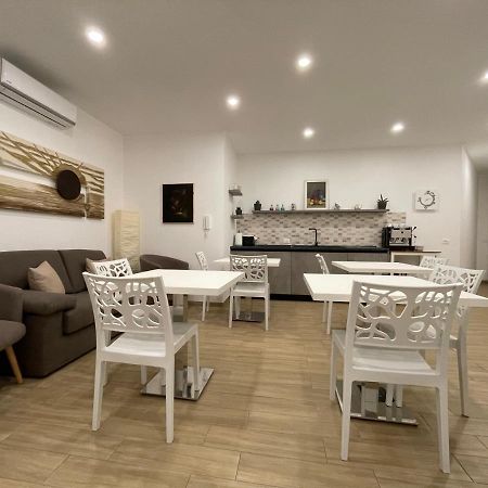 Il Giardino Nascosto Bed & Breakfast Portopalo Di Capo Passero Ngoại thất bức ảnh