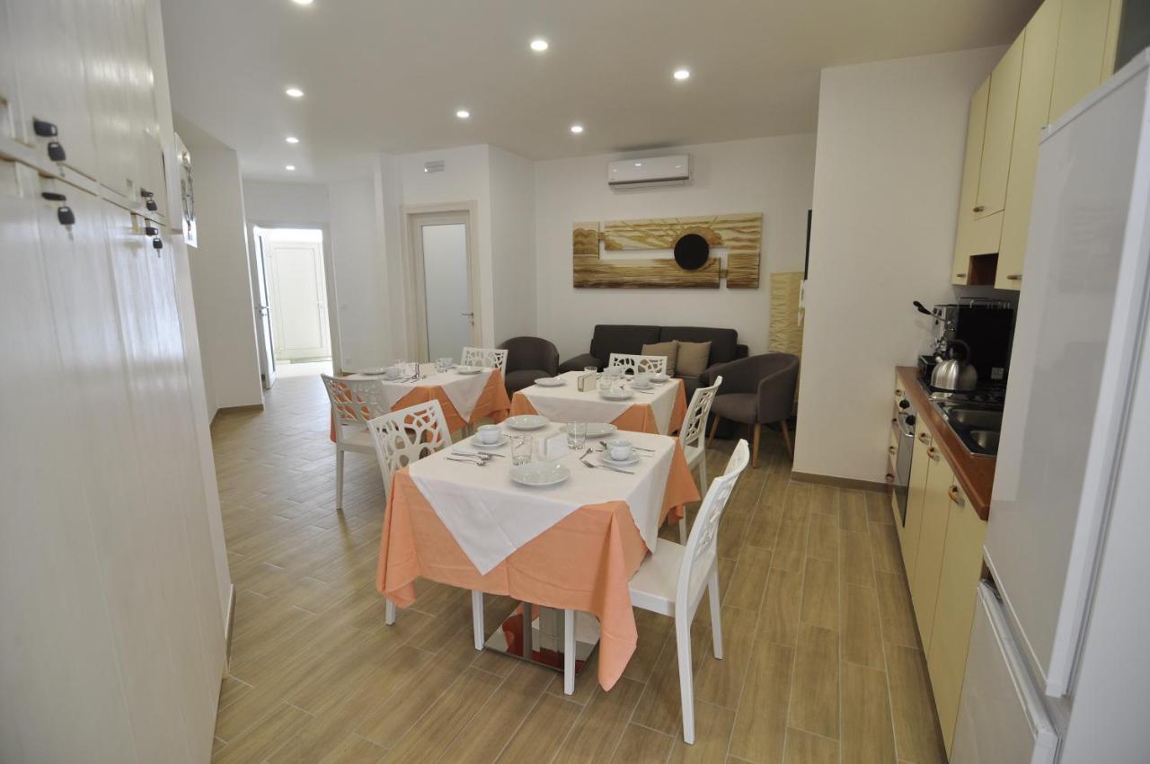 Il Giardino Nascosto Bed & Breakfast Portopalo Di Capo Passero Ngoại thất bức ảnh