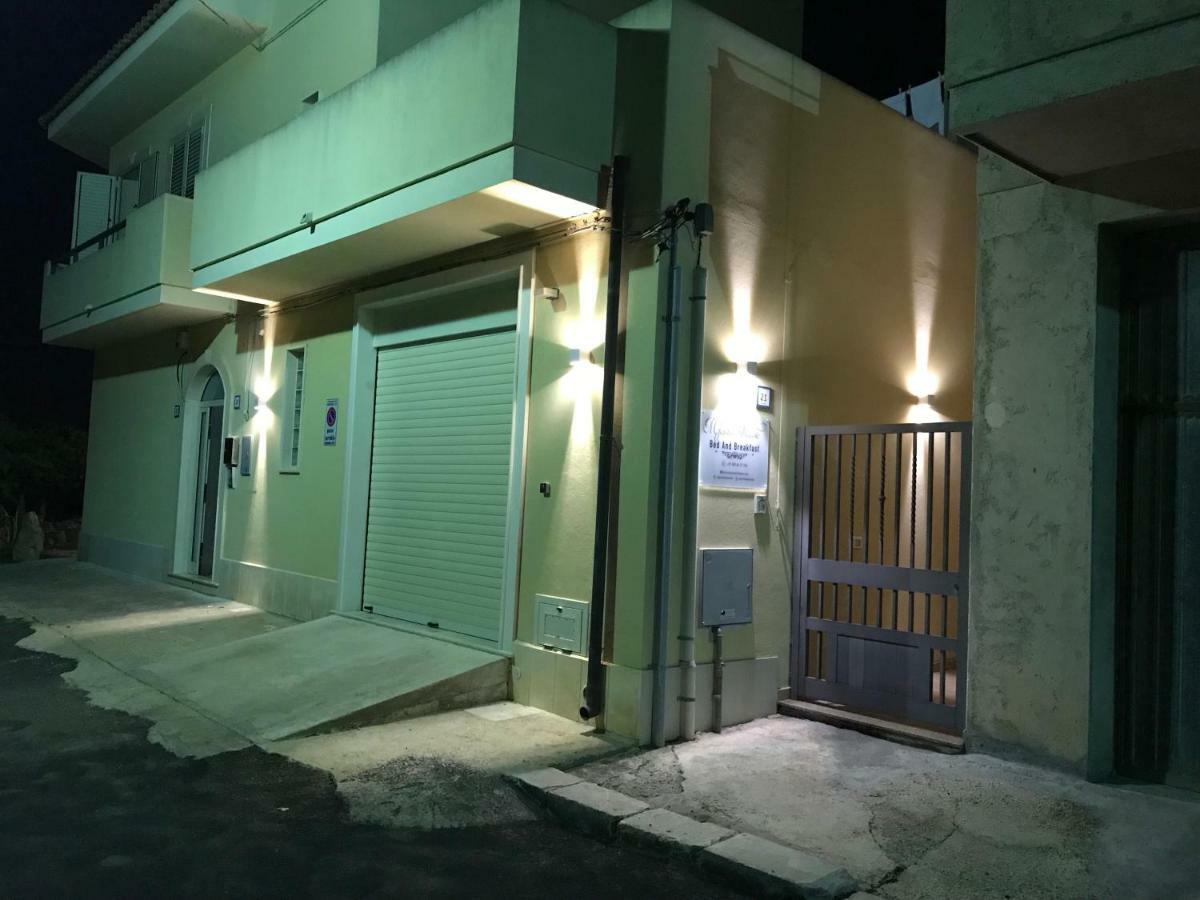 Il Giardino Nascosto Bed & Breakfast Portopalo Di Capo Passero Ngoại thất bức ảnh